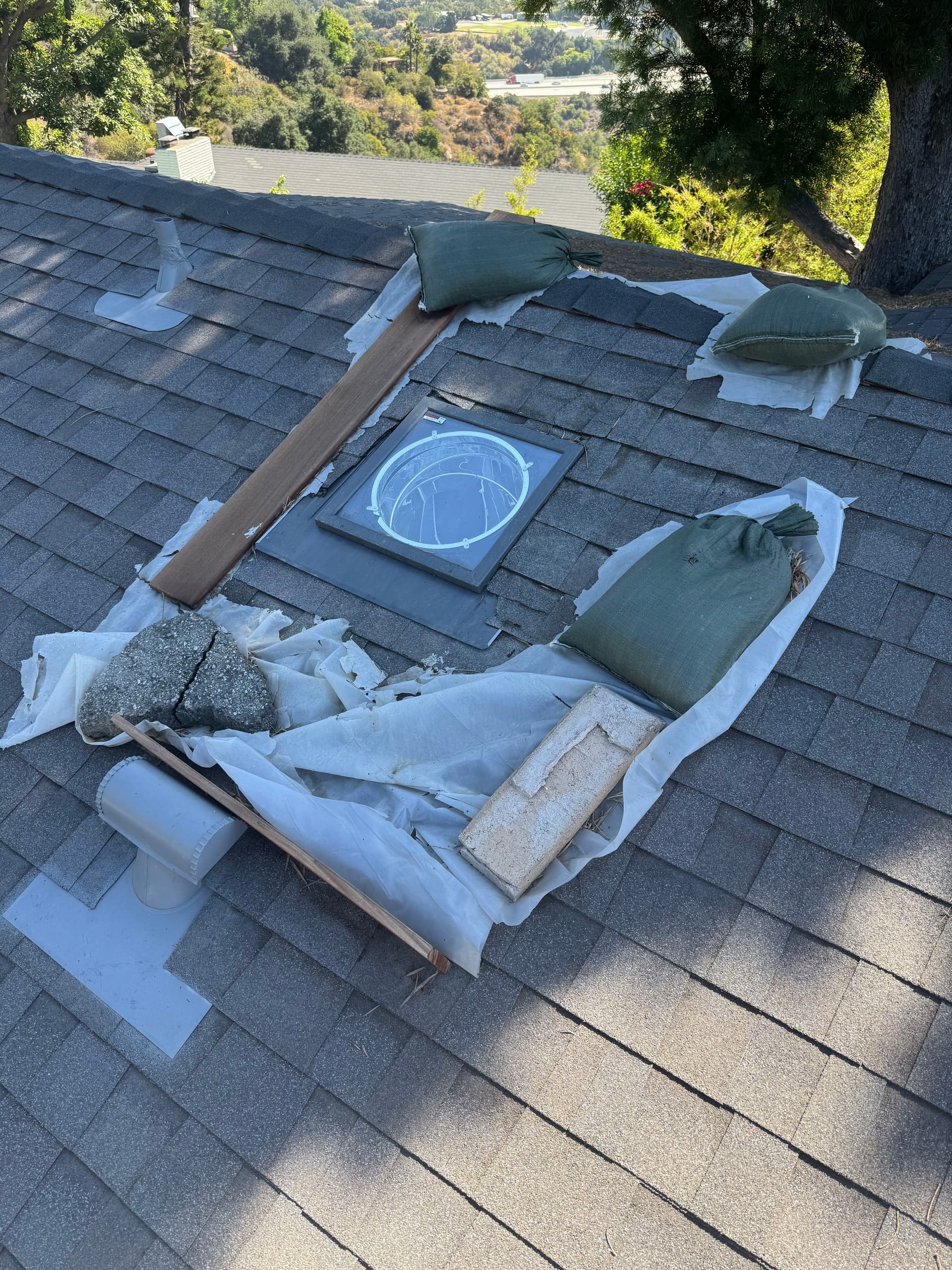 Gallery photos for Pasadena Homeowners Trust Kaliber Roofing for Expert Roof Care: Image #2
