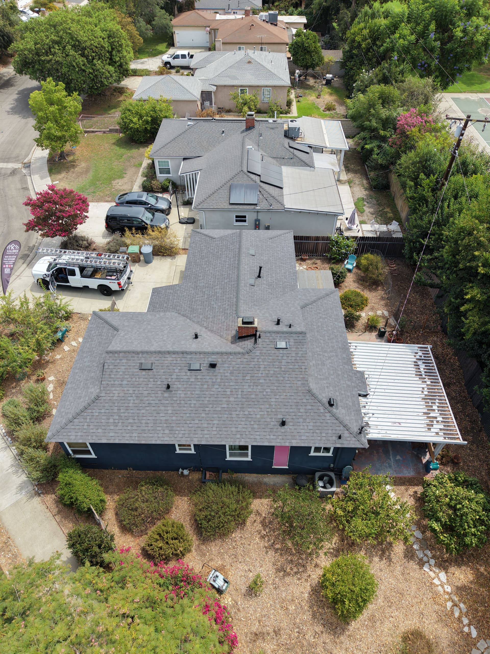 Gallery photos for Full Tear-Off and Shingle Replacement in Claremont: Image #1