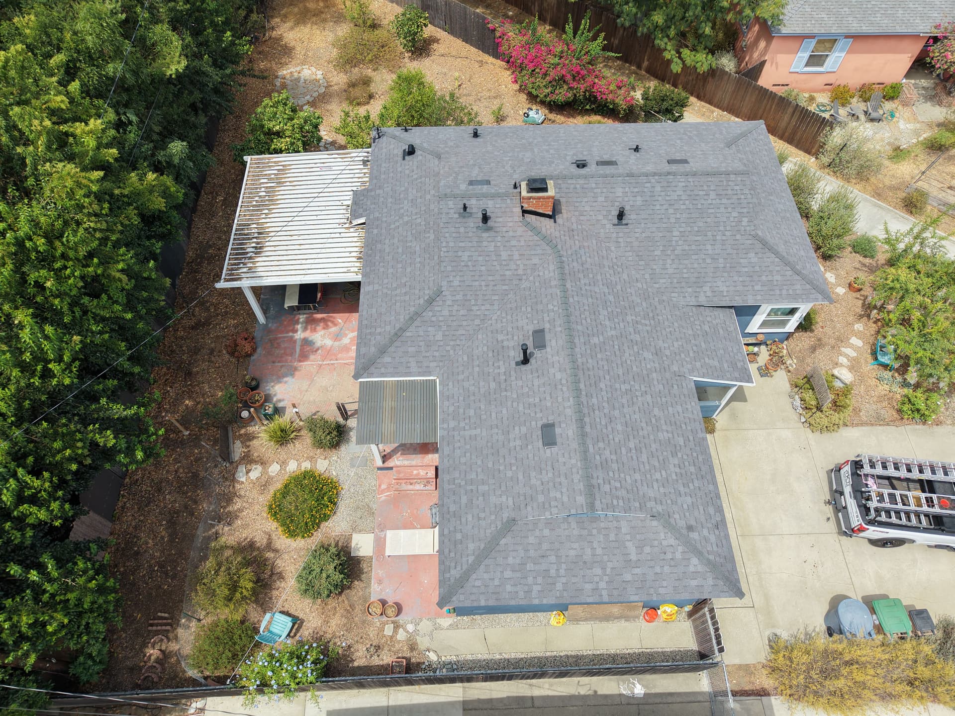 Gallery photos for Full Tear-Off and Shingle Replacement in Claremont: Image #4