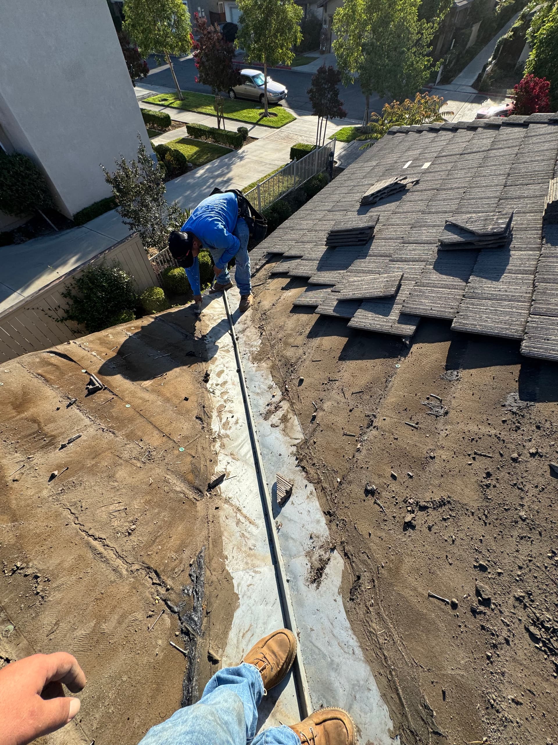 Tile Roof Valley Repair That Stops Leaks at the Source image
